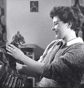 Doris Lessing and cat