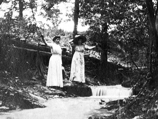 Laura Ingalls Wilder with her daughter Rose