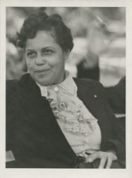 Gwendolyn B Bennett