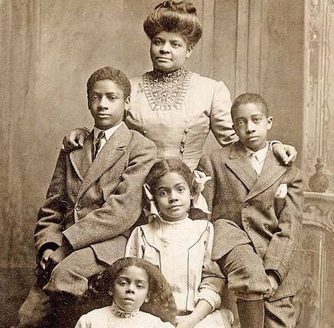 Ida B. Wells and her four children