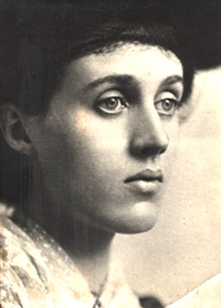 portrait of Vanessa Bell by George Beresford, 1902