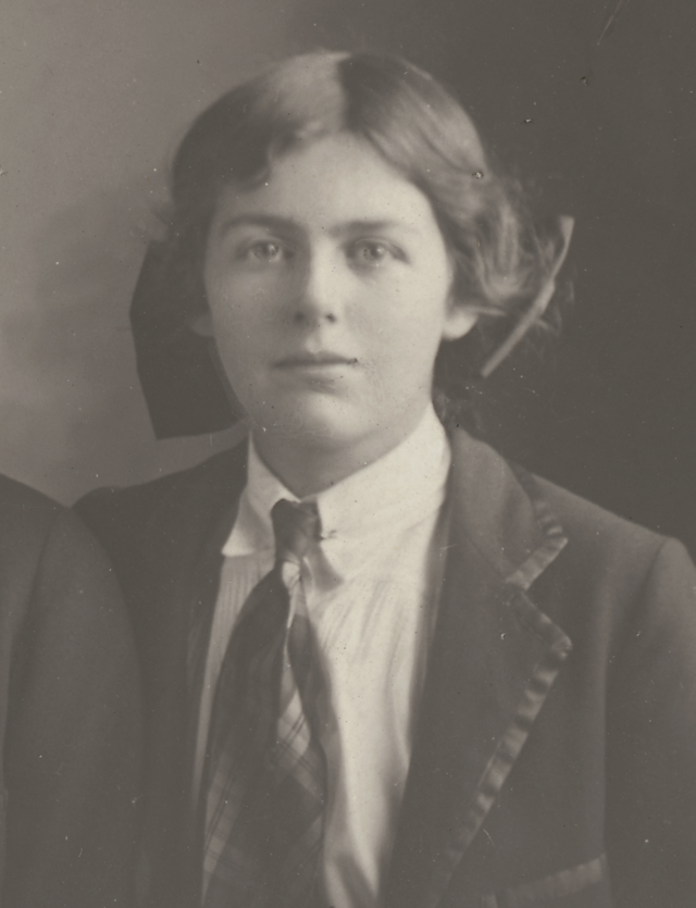 Joan Lindsay in 1914